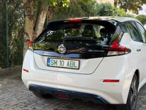 Vând Nissan Leaf 40 kWh, an fabricație 2018, în stare foarte bună. — miniatura 2