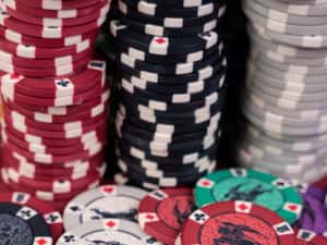 Masa Burberry + Scaune Burberry + Jetoane Burberry POKER set complet — miniatura 4