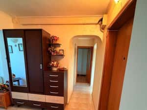 Inchiriez apartament cu 2 camere, zona Marasesti — miniatura 2