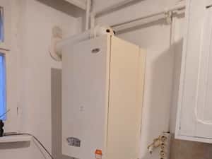Apartament 2 camere proaspat zugravit, Piatra Neamt, Maratei — miniatura 2
