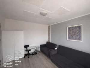 Apartament recent renovat, o camera, Piata Mica, balcon, etaj 4 — miniatura 3