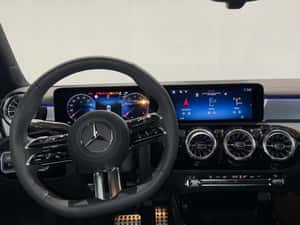 Mercedes-Benz CLA 200 Sport / Coupe, 9.977 km, 163 cp — miniatura 7