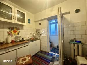 Apartament 3 camere de vanzare Centru — miniatura 4