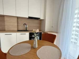 Apartament cu 3 camere, 53 mp, terasa, zona Eroilor — miniatura 5