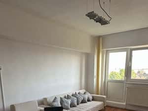 Inchiriez Apartament 2 camere, decomandat — miniatura 3