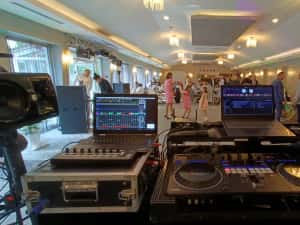 DJ  si solista evenimente  + fum greu foto video nunta botez cununie cabina foto — miniatura 6