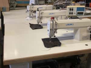 Masina de cusut liniar automata JUKI Gata de utilizare — miniatura 2