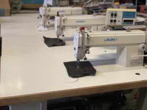 Masina de cusut liniar automata JUKI Gata de utilizare — miniatura 3