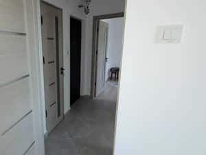 Vand apartament 3 camere Zona V-uri — miniatura 4
