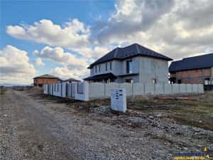 500mp intravilan, rezidential investitional, Sacele - Izvor