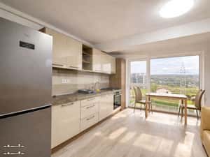 Prima închiriere- Apartament 2 camere | Parcare| Zona Sopor