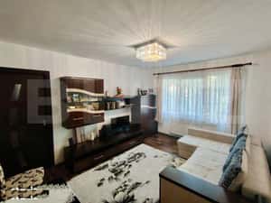 Apartament cu 2 camere 42 mp. semidecomandat, cu loc de parcare — miniatura 2