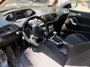 Peugeot 308 - 2017 - 141000 km — miniatura 8