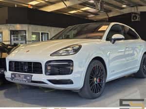 Porsche Cayenne Automată 460 HP Benzină