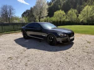 BMW 750d xDrive – 381 CP – 2015 – 5 butoane