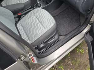 Skoda Romster benzina — miniatura 7