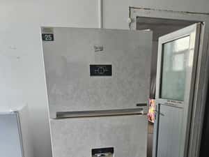 Frigider cu doua usi BEKO , No Frost,406 litri,H 187 cm, Clasa E, Dozator apa Gold ! — miniatura 9