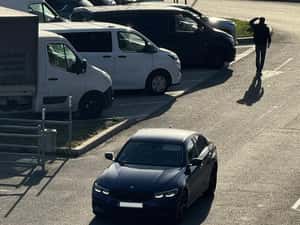 Vând mașina personală BMW G20, adusă în 2023