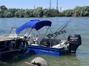Barca Fishing boath motor Suzuki 60cp — miniatura 5
