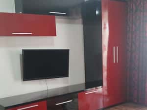 Apartament 2 camere,Craiovița Nouă, renovat,centrală termică,mobilat — miniatura 3