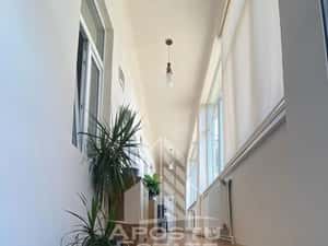 SAD cu 3 camere + spatiu comercial la demisol, — miniatura 8