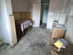 Avantajos  ! Vând apartament cu 4camere confort 1decomandat etajul 3 din 4 etaje — miniatura 6