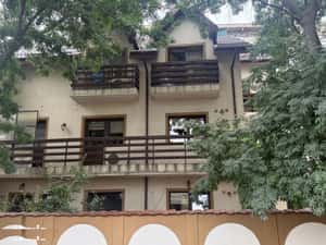 Apartament 2 camere în vila P+2+M construcție 2017+ curte interioară — miniatura 3