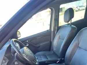 Dacia duster model Prestigi 4x4 — miniatura 5