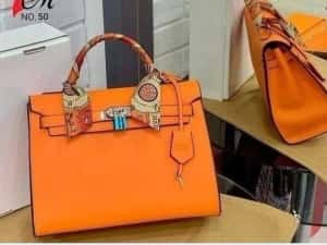 Geanta damă dimens.mare (40cmL) si medie (33cmL),model Kelly,saculet — miniatura 9