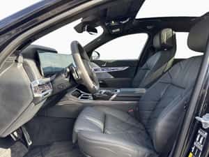 BMW i7 Berlină second-hand, 2025, 913 km — miniatura 6