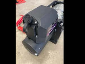 Troliu electric Dominator 20000 lb HD 24V platforma camion (9090kg) — miniatura 6