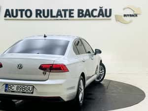 Volkswagen Passat Automată 120 HP Diesel — miniatura 5