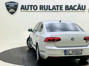 Volkswagen Passat Automată 120 HP Diesel — miniatura 6