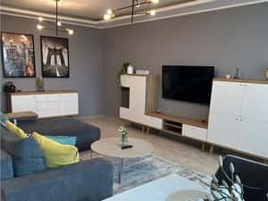 Inchiriez apartament superb 2 camere, Podgoria