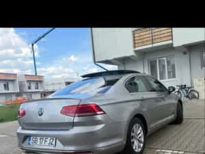 Vw passat b8 2016 2.0 tdi 150 cai — miniatura 4