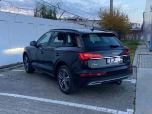 Audi Q5 2023 Plug In AVARIAT — miniatura 3