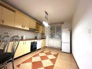 Casa individuala cu 6 camere, 3 bai, garaj, teren 500 mp si 2 fronturi — miniatura 5