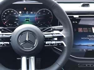 Mercedes-Benz E 450 W214 Automată 367 HP Diesel — miniatura 7