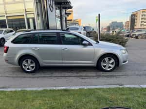 Skoda Octavia Automată 149 HP Diesel — miniatura 3