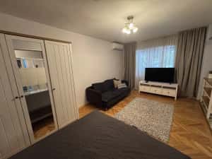 Inchiriez garsoniera Calea Bucuresti zona Piata Centrala — miniatura 5