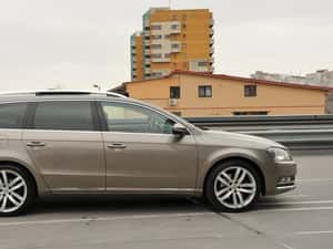 Volkswagen Passat Automată 122 HP Benzină — miniatura 4