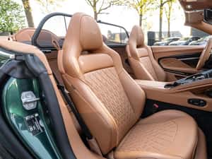 Aston Martin DB12 Volante 2025 – V8 | 678 CP | 5.000 km — miniatura 6