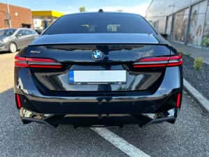 BMW Seria 5 520xDrive M-Pro G60 MHEV - An 2023 — miniatura 9
