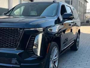 Cadillac Escalade Automată 426 HP Benzină