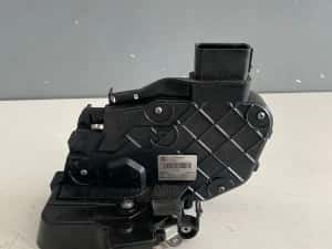 Broasca incuietoare usa dreapta spate RHD VOLVO S80 2007 30784494 31416680