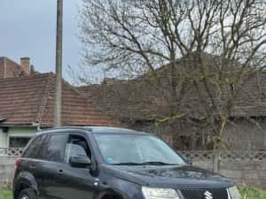 Suzuki Grand Vitara 1.9 DDiS 4x4 absolut impecabil ! — miniatura 2