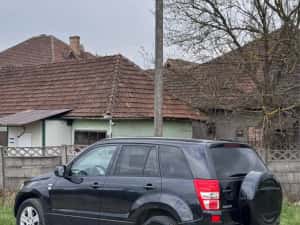 Suzuki Grand Vitara 1.9 DDiS 4x4 absolut impecabil ! — miniatura 4