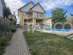 Casa cu piscina 5 camere 3 bai de vanzare in Turnisor Sibiu