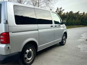 Vand VW Transporter T6, 2017, 8 locuri, DSG, 4x4 — miniatura 5