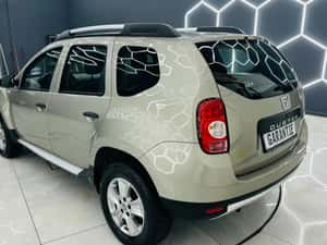 DACIA DUSTER — miniatura 4